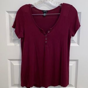 RUE21 Sz S Short Sleeve Henley Tee Maroon Stretch Slinky Thin Material Oversized